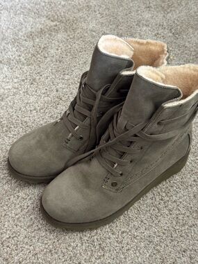BearPaw Olive Gray Suede Lace-Up Ankle Boots with Faux Shearling